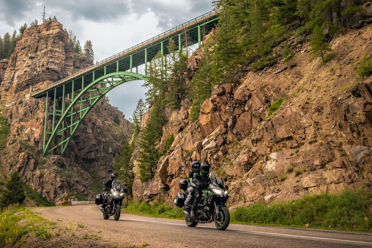 Kawasaki VERSYS 1100 SE GRAND TOURER