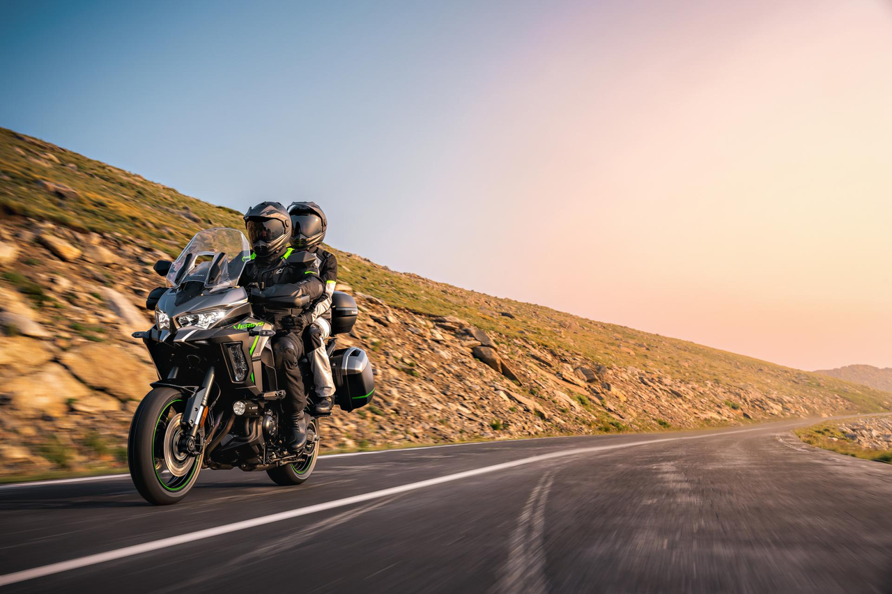 Kawasaki VERSYS 1100 SE GRAND TOURER