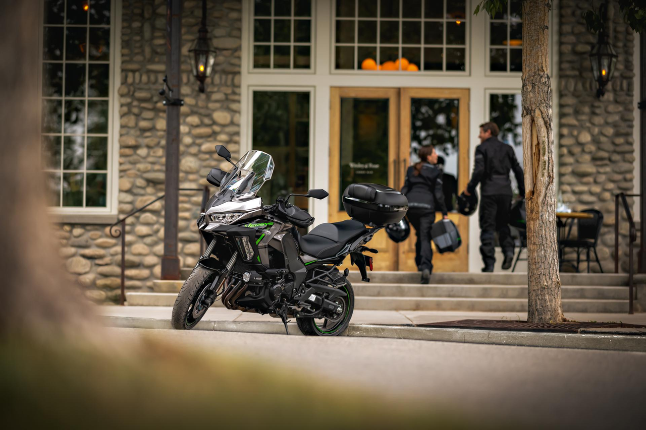 Kawasaki VERSYS 1100 SE GRAND TOURER