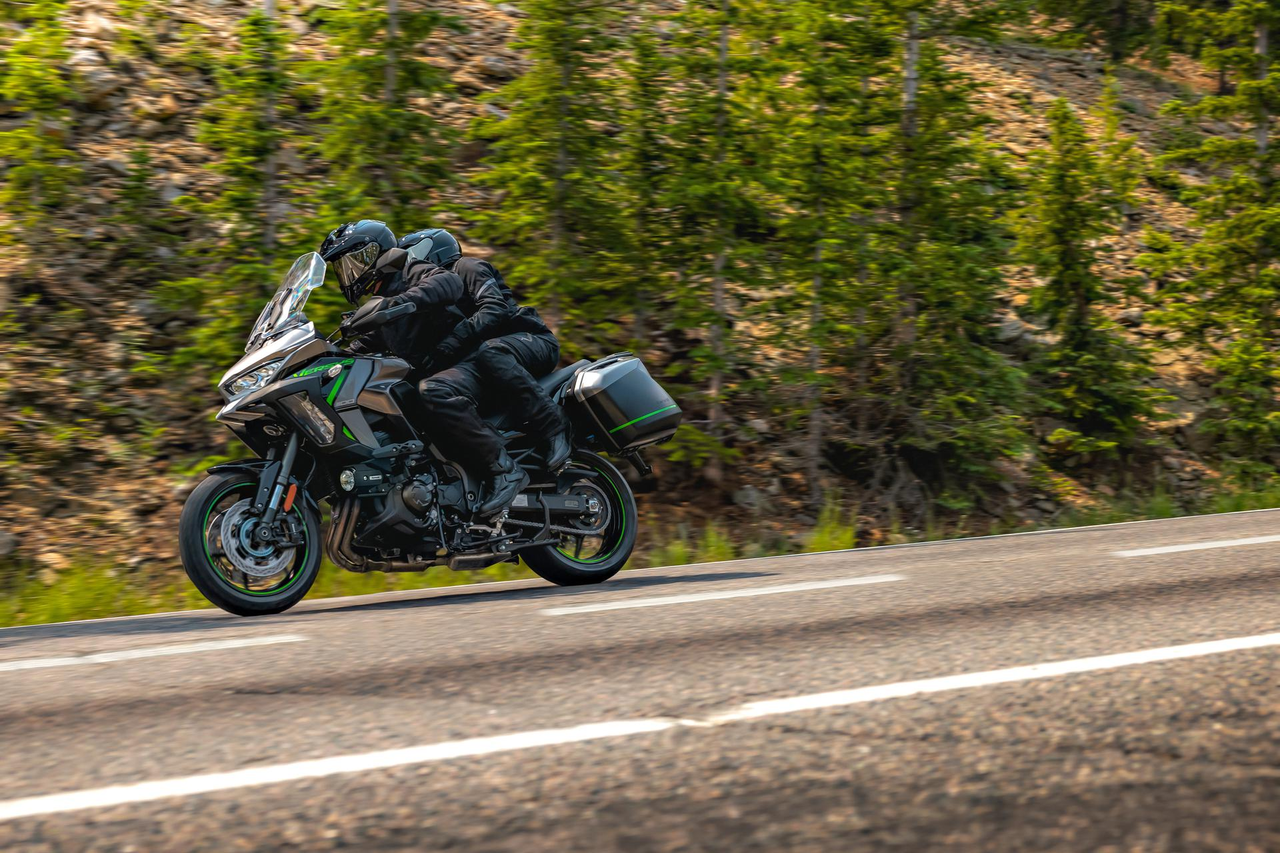 Kawasaki VERSYS 1100 SE GRAND TOURER