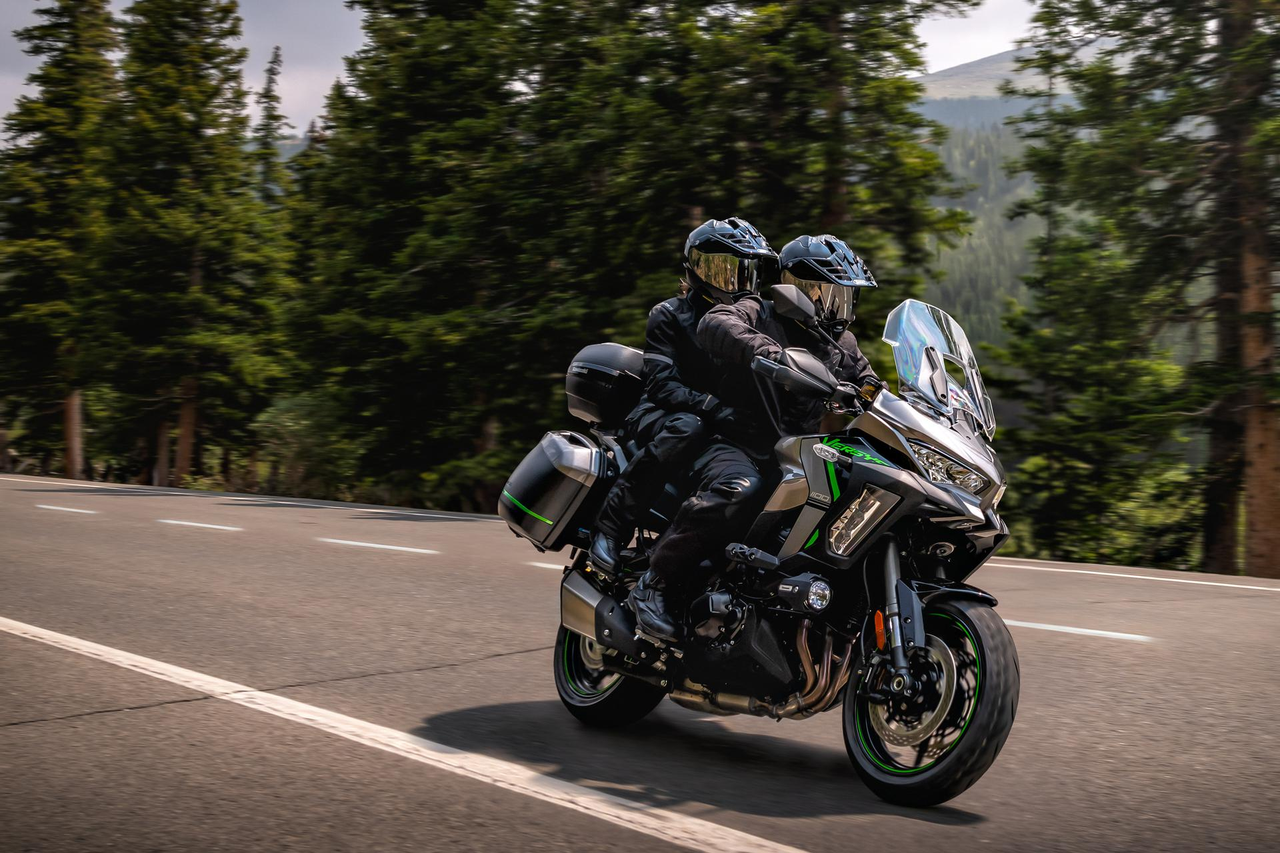 Kawasaki VERSYS 1100 SE GRAND TOURER